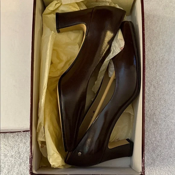 NWT VTG Etienne Aigner Taylor Truffle Spain Leather Mid-Heel Pumps 90s Office - Picture 13 of 14